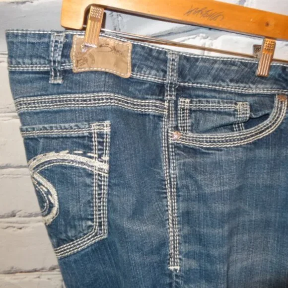 Silver Jeans Co Suki Blue Jeans - Picture 4 of 9